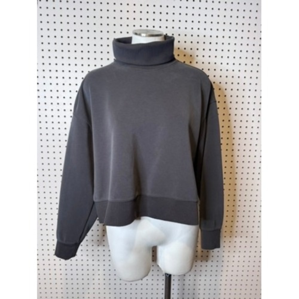 Lululemon | Softstreme Turtleneck‎ Pullover Black W3GDVS Size 6